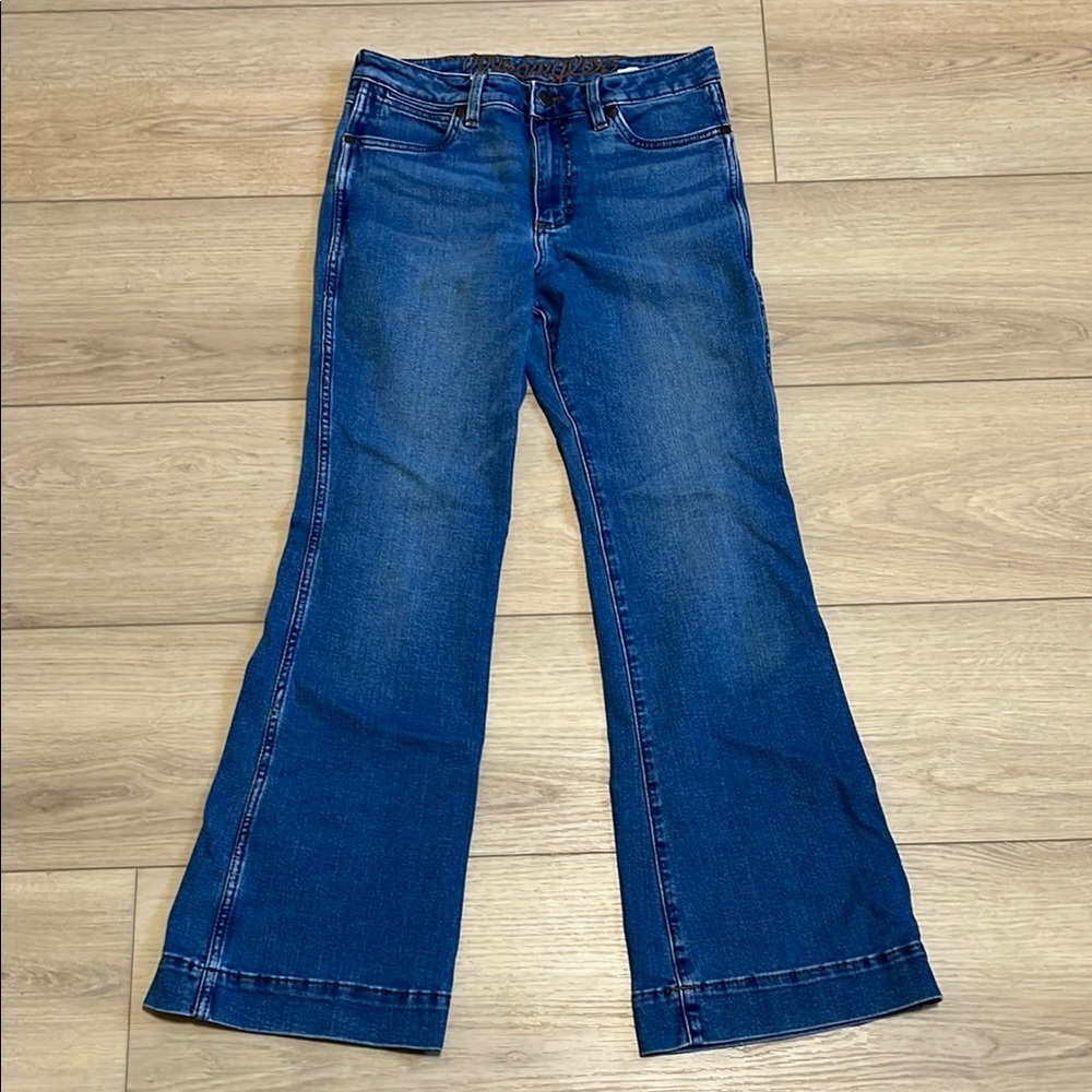 Wrangler Women's Blue Flare Jeans - Picture 2 of 6